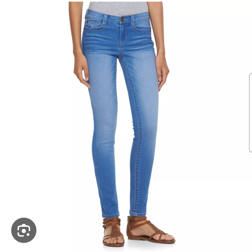 Mudd Blue Skinny Jeans Stretch Denim Mid-Rise Flex Fit. Size 3